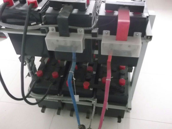 機(jī)房蓄電池在線監(jiān)測