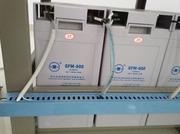 蓄電池監(jiān)測模塊